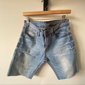 Skinny denim shorts